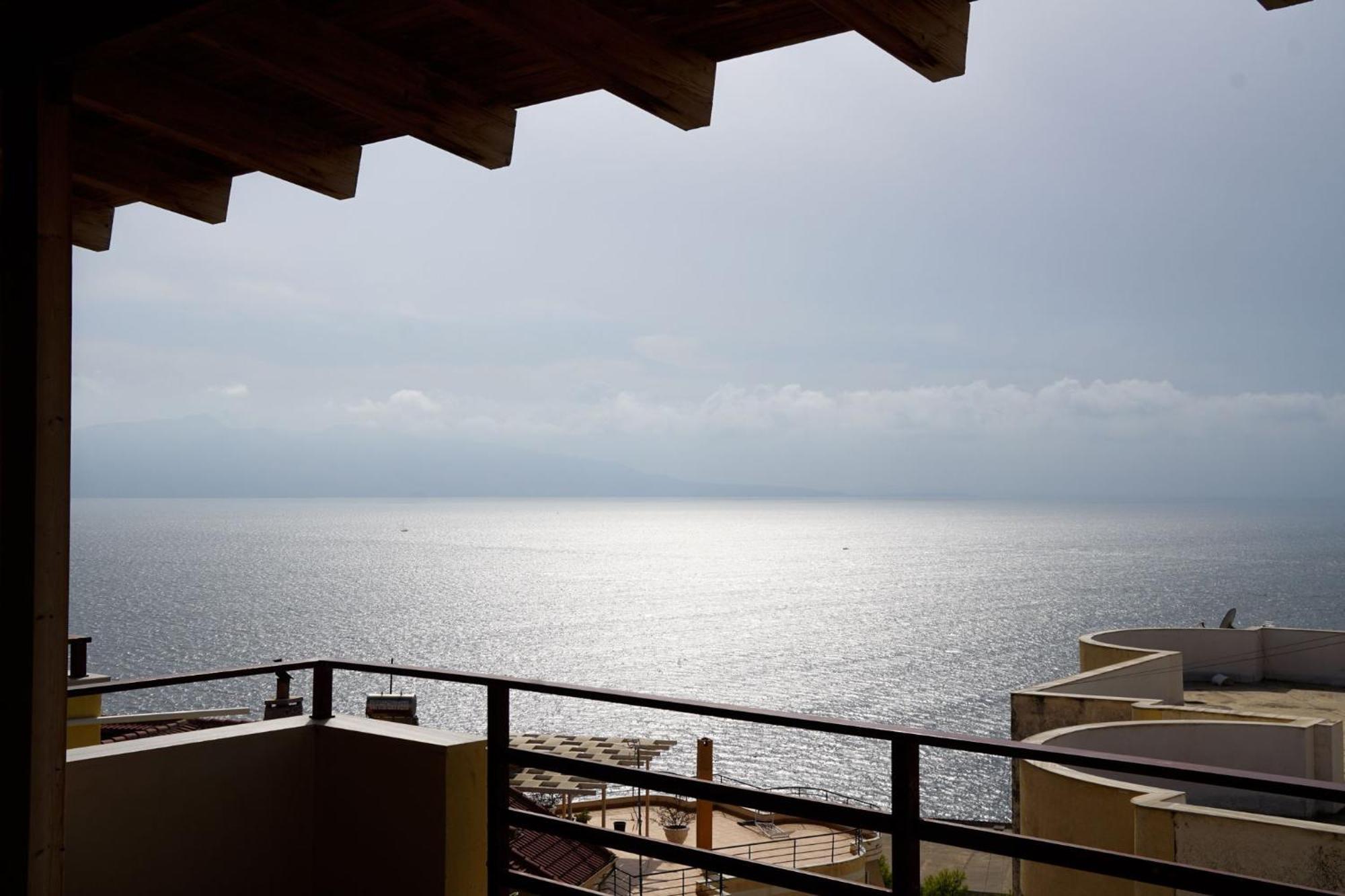 Sarandë Jon'S Penthouse 아파트 외부 사진