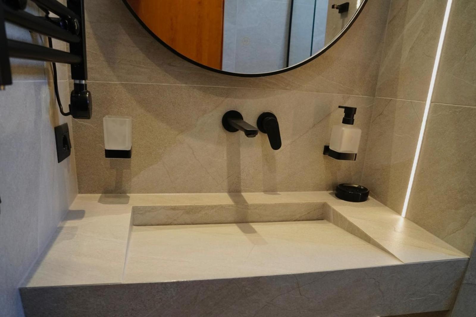 Sarandë Jon'S Penthouse 아파트 외부 사진