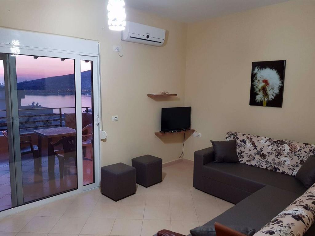 Sarandë Jon'S Penthouse 아파트 외부 사진